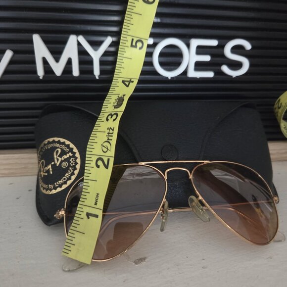 Ray-Ban Vintage 1980s/1990s Gold Frame Glasses, case and cloth Uni-Sex - Picture 16 of 16